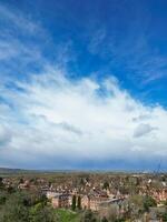 die meisten schön Aussicht von Himmel und Wolken Über Oxford Stadt von England vereinigt Königreich foto