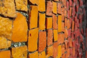 buntes altes Mosaik aus kleinen Steinen foto