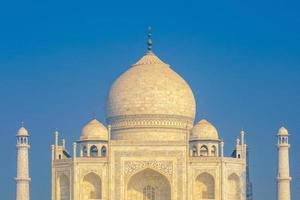 Taj Mahal an einem hellen und klaren Tag