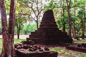 kulturell Sehenswürdigkeiten das historisch Smaragd uralt Stadt ist ein uralt Zivilisation im Sukhothai Provinz im Thailand. foto