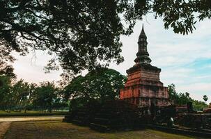 kulturell Sehenswürdigkeiten das historisch Smaragd uralt Stadt ist ein uralt Zivilisation im Sukhothai Provinz im Thailand. foto