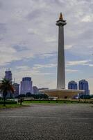 zentral Jakarta, Januar 30, 2024 - - schön Aussicht von das National Monument mit klar Himmel während das Tag. foto