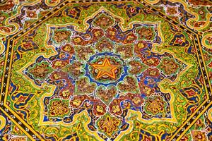 bunt Jahrgang orientalisch Ornament gemalt auf das Tischplatte. abstrakt Hintergrund. foto