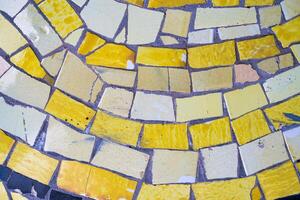 Nahansicht Aussicht von schön bunt dekorativ Mosaik Fliesen. abstrakt Hintergrund. foto