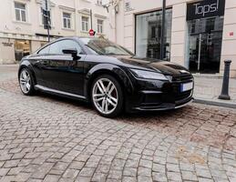 Litauen, Vilnius, April 4, 2024 - - luxuriös Auto audi tt foto