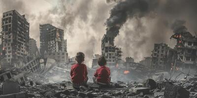 Kinder Sitzung im Vorderseite von ein ruiniert ruiniert Stadt foto