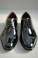 Patent Leder Herren Schuhe foto