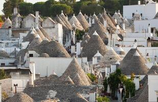 Trulli, das typisch alt Häuser im Alberobello. foto