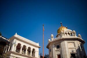 Aussicht von Einzelheiten von die Architektur Innerhalb golden Tempel - - Harmandir sahib im Amritsar, Punjab, Indien, berühmt indisch Sikh Wahrzeichen, golden Tempel, das Main Heiligtum von sikhs im Amritsar, Indien foto