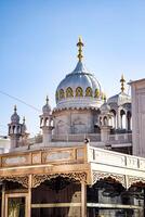 Aussicht von Einzelheiten von die Architektur Innerhalb golden Tempel - - Harmandir sahib im Amritsar, Punjab, Indien, berühmt indisch Sikh Wahrzeichen, golden Tempel, das Main Heiligtum von sikhs im Amritsar, Indien foto