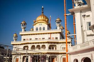 Aussicht von Einzelheiten von die Architektur Innerhalb golden Tempel - - Harmandir sahib im Amritsar, Punjab, Indien, berühmt indisch Sikh Wahrzeichen, golden Tempel, das Main Heiligtum von sikhs im Amritsar, Indien foto