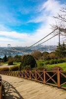 fatih Sultan Mehmet Brücke und Stadtbild von Istanbul Aussicht von otagtepe foto