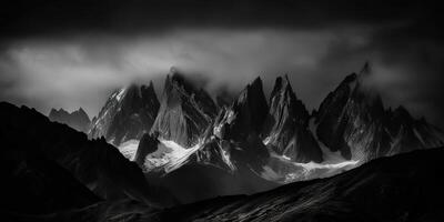 tolle schwarz und Weiß Fotografie von schön Berge und Hügel mit dunkel Himmel Landschaft Hintergrund Aussicht Szene foto