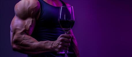 muskulös Individuell halten ein Glas von rot Wein, mit ein lila Hintergrund, symbolisieren Lebensstil Balance und National Wein Tag foto