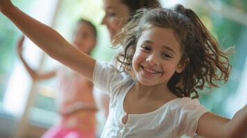 ein tanzen Klasse zum Familien beinhaltet Spaß lebhaft Musik- und fördert physisch Aktivität foto