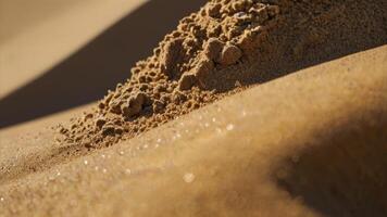 ein schließen oben von ein Sand Düne von das Wüste foto