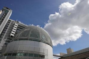 schön runden modern die Architektur von Stadt Halle Gebäude gelegen im san Jose Kalifornien foto