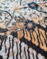 das Muster auf traditionell Batik, präsentieren visuell und philosophisch das Muster auf traditionell Batik, präsentieren visuell und philosophisch foto