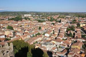 Mantova Italien 10 09 2023 . rot gefliest Dächer im das Stadt von Mantua. foto