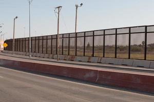 zaun entlang der us, mexikanische grenze in el paso, texas foto