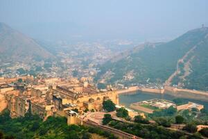 Aussicht von amer Bernstein Fort und maota See, Rajasthan, Indien foto