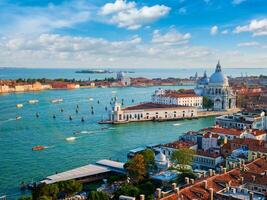 Aussicht von Venedig Lagune und Santa Maria della Gruß. Venedig, Italien foto