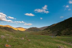 tien Shan Berge. kpl Plateau. Kasachstan foto