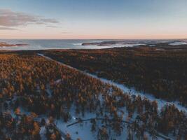 Ansichten von sodra berget im Sundsvall, Schweden durch Drohne foto