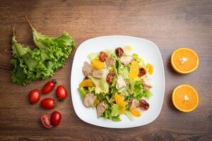 geröstet Hähnchen Salat mit Sesam Dressing foto