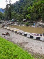 Tanah Datenerfasser, Indonesien - - kann 12, 2024. Bedingung von das Mega mendung Wasser Park welche war betroffen durch kalt Lava Blitz Überschwemmungen, natürlich Katastrophen im lemba anai foto