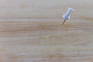 Weiß Stift auf das Holz foto