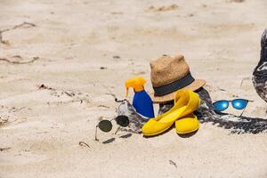 einstellen zum ein Strand Urlaub foto