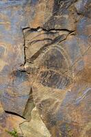 Petroglyphen innerhalb das archäologisch Landschaft von tamgaly. Almatie Bereich, Kasachstan foto
