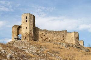 Landschaft von das Abonnieren mittelalterlich Festung gelegen in der Nähe von Abonnieren im Tulcea, Rumänien. foto