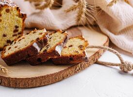 Panettone traditionell Weihnachten Süss Brot mit Rosinen foto