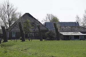 alt Bauernhaus im das Niederlande foto