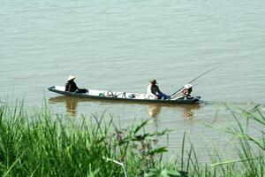 Angeln auf das Mekong Fluss, Thailand foto