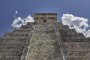 die Pyramide von Chichen Itza foto