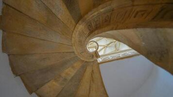 Spiral- Treppe zu das Himmel foto