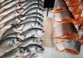 Fisch Markt, frisch Fisch im Straße Markt, frisch Fisch, Sozial Ausgabe, Fisch Markt Straße Markt foto