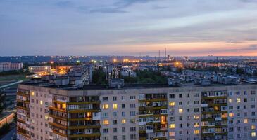 Abend Aussicht von Sewerodonezk Vor das Krieg mit Russland 2 foto