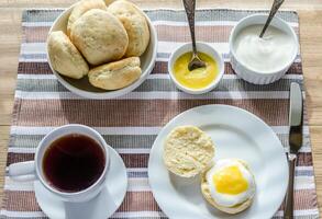 Scones mit Zitrone Quark foto