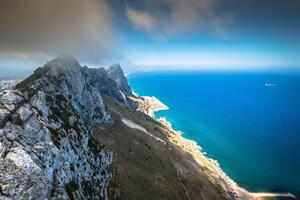 Aussicht von das Gibraltar Felsen von das Oberer, höher Felsen foto