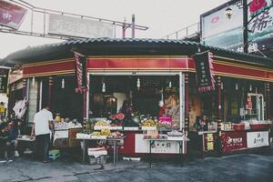 Yunan, China, 2016 - - Chinesisch Straße Lebensmittel. lokal Lebensmittel. Chinesisch Essen auf das Straßen. foto