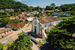 Kirche im Santo Antonio de Lissabon, Florianopolis, Brasilien. einer von das Main Touristen Ziel im Süd Region. Kirche von unser Dame von Bedürfnisse im Santo Antonio de lisboa foto