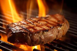 Fleisch Rindfleisch Steak gegrillt auf Feuer, Essen Grill und heiß Grill, foto