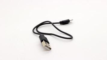 USB-Kabel isoliert auf weißem Hintergrund foto