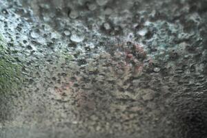 Seife Auto Windschutzscheibe Aussicht von Innerhalb ein Auto während ein automatisch waschen Zyklus. foto