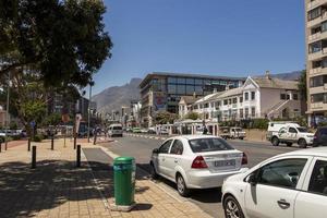 kapstadt südafrika 17. januar 2018 urbanes leben menschen autos und straßen. Stadtzentrum von Kapstadt. foto