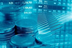 Börseninvestitionshandel mit Finanz-, Münz- und Diagrammdiagrammen oder Forex zur Analyse des Hintergrunds von Geschäftstrenddaten zur Gewinnfinanzierung. foto